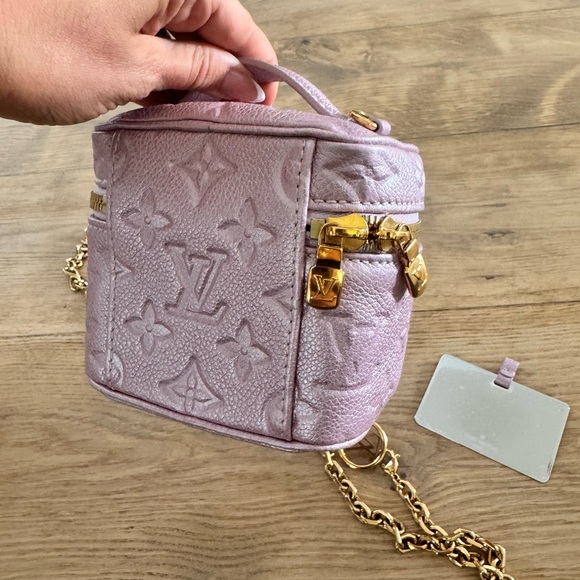 Louis Vuitton Metallic Vanity Bag with Gold Chain - Picture 5 of 11